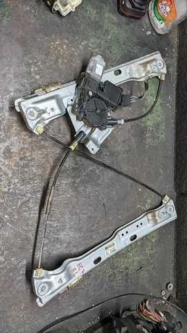 Склопідйомник з електродвигуном 1067001503 GEELY