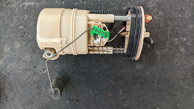 Бензонасос 17040CH000 NISSAN
