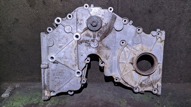 Кришка двигуна передня 213502F000 HYUNDAI