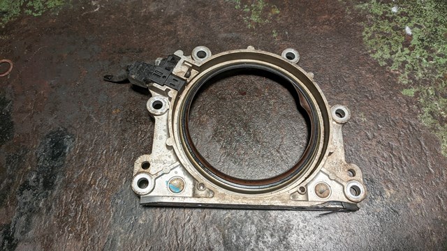Обойма сальника коленвала, заднього 214402F050 HYUNDAI