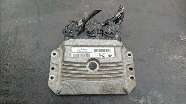 ЕБУ 237102071R RENAULT