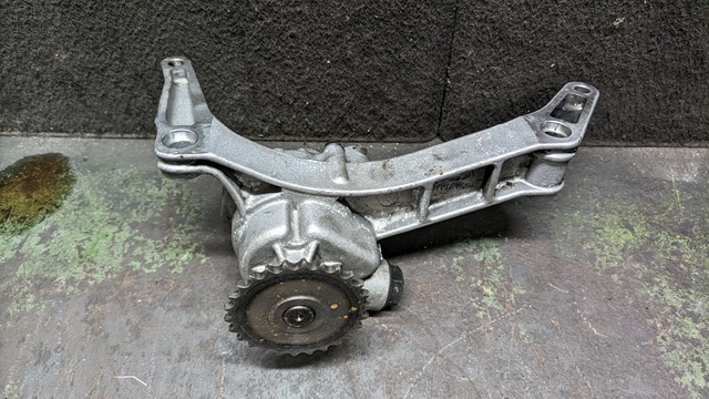 Маслонасос 261004A000 HYUNDAI