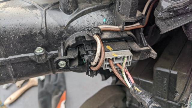 Регулятор оборотів пічки 271500889R RENAULT