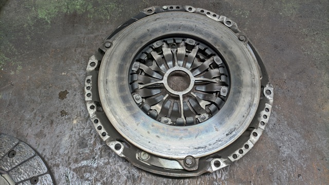 Зчеплення і комплектуючі 310010W050 TOYOTA