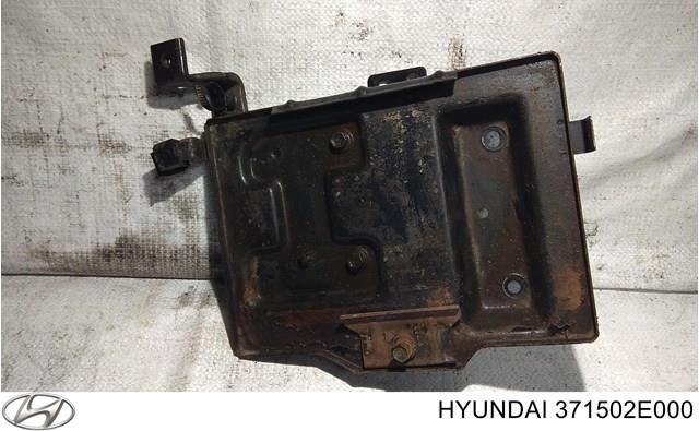 Піддон акумулятора(АКБ) 371502E000 HYUNDAI
