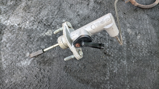 Циліндр зчеплення 416101J100 HYUNDAI