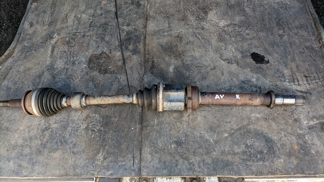 Привід передній правий 4341005491 TOYOTA