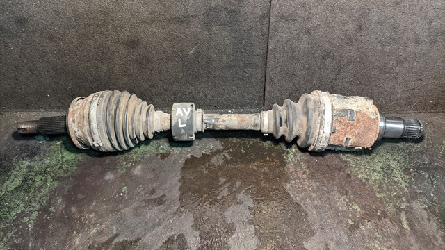 Піввісь передня ліва 4342005441 TOYOTA