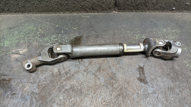 Рульовий вал, верхній 4526042090 TOYOTA