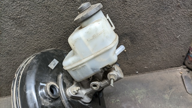Циліндр головний гальма (Гідротормоз) 4720142390 TOYOTA