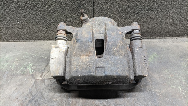 Супорт гальмівний, передній, правий 4773042090 TOYOTA