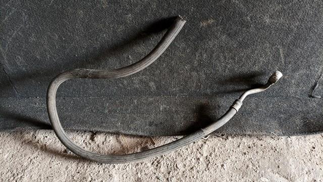 Шланг ГПК, низького тиску, від рейки/механізму до радіатора 4B1422891H VAG
