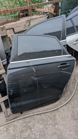 Двері задні 4G5833051 VAG