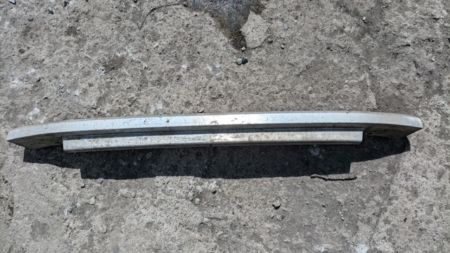 Підсилювач бампера переднього 4L0807113A VAG