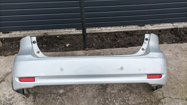 Бампер задній 5215905907 TOYOTA