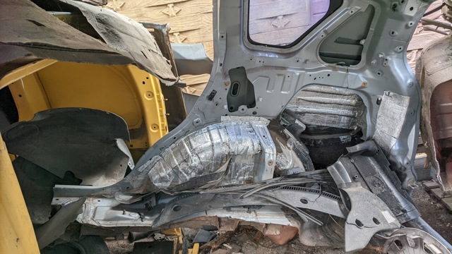 Крило заднє праве 5301B112 MITSUBISHI