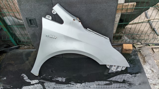 Переднє праве крило 5380105020 TOYOTA