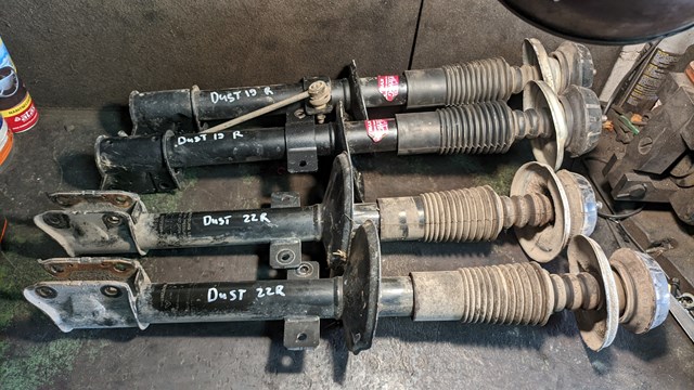 Амортизатори задні 562107298R RENAULT