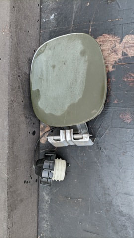 Дверцята бензобака 5940A045 MITSUBISHI