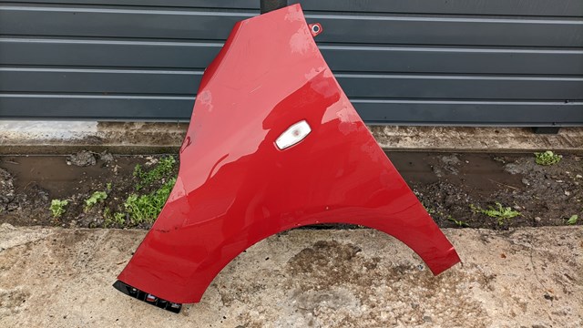 Бічна частина передня ліва 663110X300 HYUNDAI