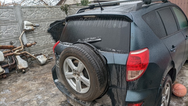 П'яті двері Toyota RAV4 III