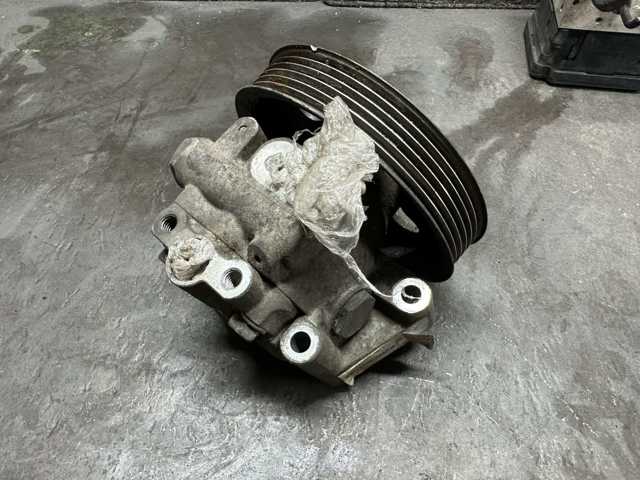 Насос гідропідсилювача керма (ГПК) 6G913A696EF LAND ROVER