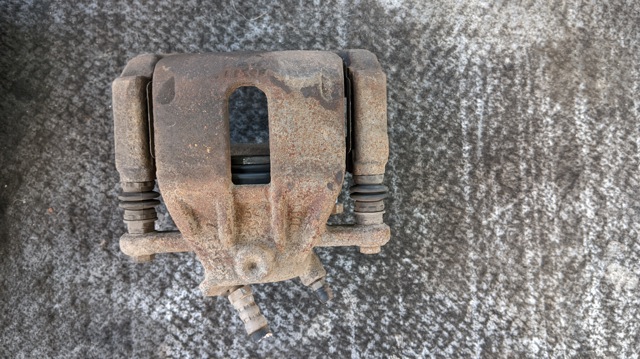 Супорт гальмівний, передній, правий 7701208333 RENAULT
