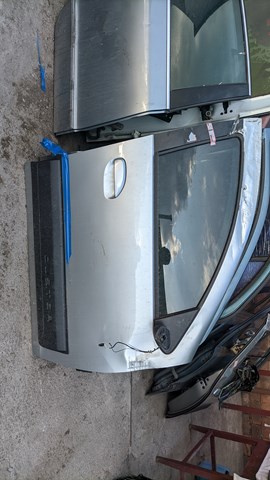 Дверка передня права 801002450R RENAULT