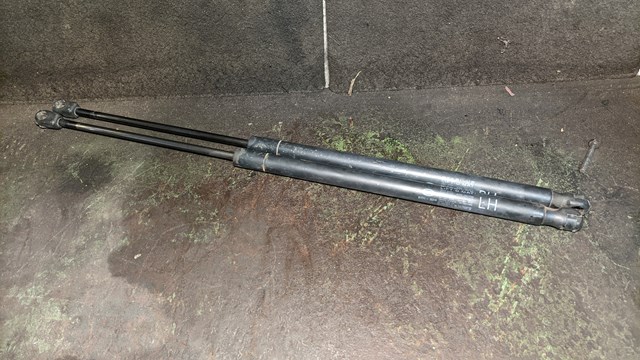 Амортизатор двері 3/5-ї задньої 817813E010 HYUNDAI
