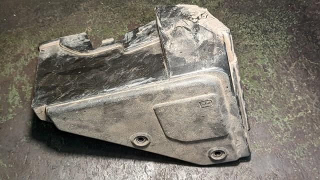 Кришка блоку запобіжників 8200356339 RENAULT