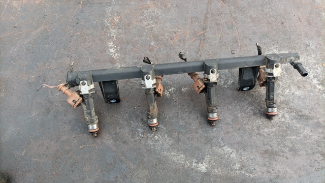 Розподільник палива 8200494284 RENAULT
