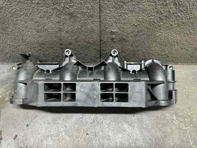 Колектор впускний нижній 8200514907 RENAULT
