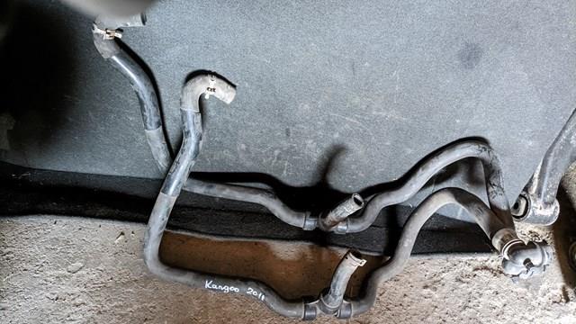 Трубопроводи і шланги системи охолодження 8200548486 RENAULT