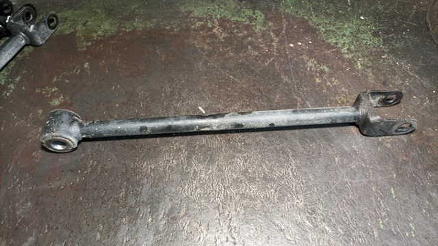 Задня поперечна тяга 8200839124 RENAULT