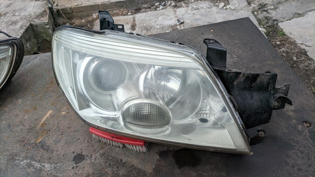 Фара передня права 8301A170 MITSUBISHI