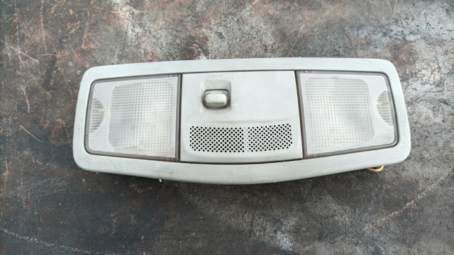 Плафон освітлення кабіни 8401A009ZZ MITSUBISHI