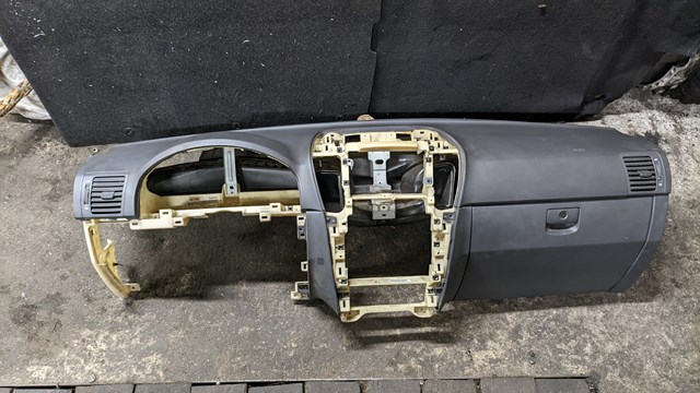 Передня панель 847103E010GW HYUNDAI