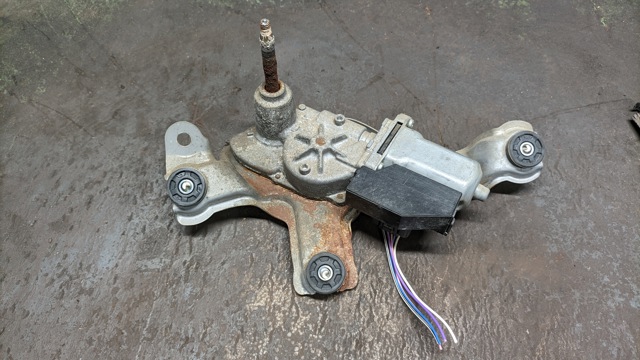 Двигун склоочисника заднього скла 8513005060 TOYOTA