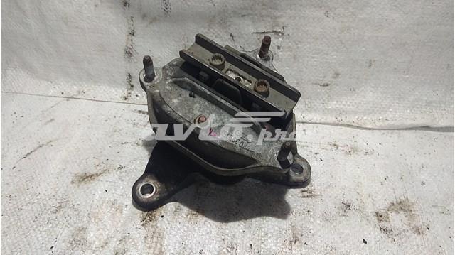 Кронштейн подушки КПП 8K0399115R VAG