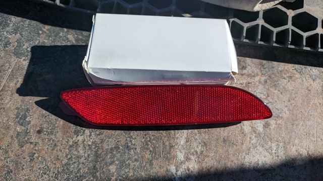 Правий катафот заднього бампера 924803E560 HYUNDAI