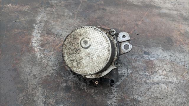 Насос вакуумний 93184211 OPEL
