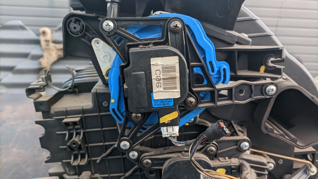 Привід системи автоматичного управління обігрівачем 971543K000 HYUNDAI