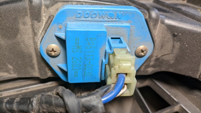 Регулятор оборотів пічки 971792D200 HYUNDAI