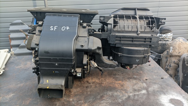 Корпус печі в зборі 972052B250 HYUNDAI