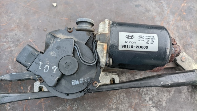 Двигун склоочисника лобового скла (трапеції) 981102B000 HYUNDAI