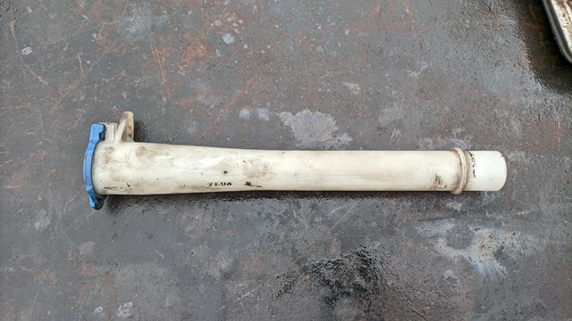 Горловина бачка омивача 986203E010 HYUNDAI