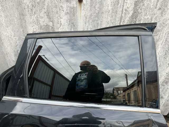 Скло заднє праве CJ5Z7825712B FORD