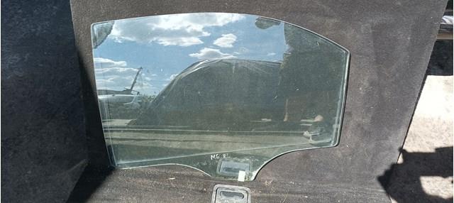 Скло задньої двері лівої GJ6A73511B MAZDA