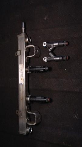 Паливна рампа L3G213150 MAZDA