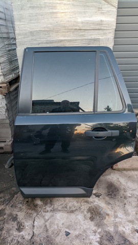 Двері задні, ліві LR005852 LAND ROVER